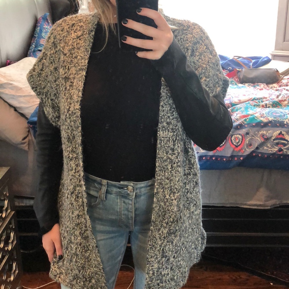 UO SWEATER CARDIGAN
